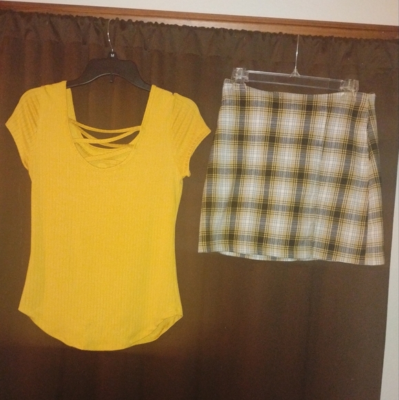 Urban Outfitters Yellow Top and Plaid Skirt Set - Picture 11 of 11